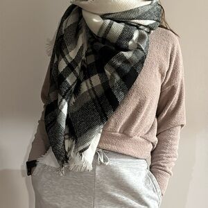 Plaid Fringed Blanket Scarf